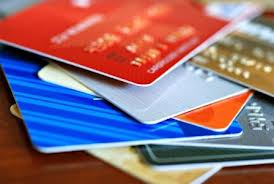 عنوان مقاله: عوامل مؤثر بر استفاده خانوارهای شهری از کارت‌های بانکی